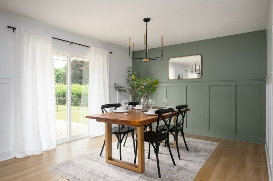 Building Photo - 3864 Esquire Ct