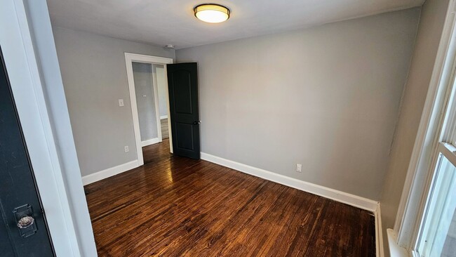 Building Photo - Remodeled 4 Bedroom home with a ton of charm!