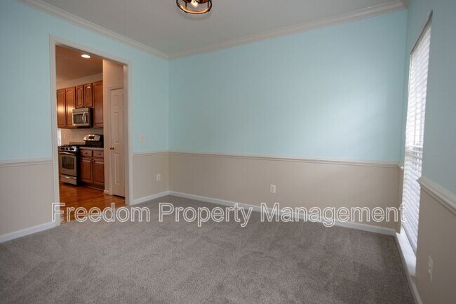 Building Photo - 6004 Abernethy Ln