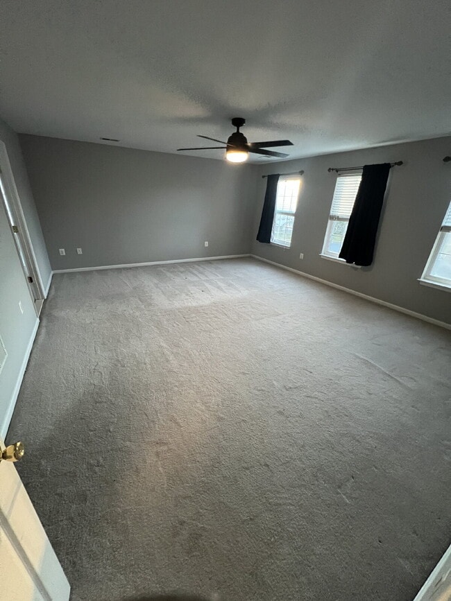 Building Photo - Move-in Special: HALF OFF off of the first month's rent! Stunning 4-5 Bedroom Home for Rent in En...