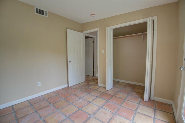 Building Photo - 1608 Boyd Ln