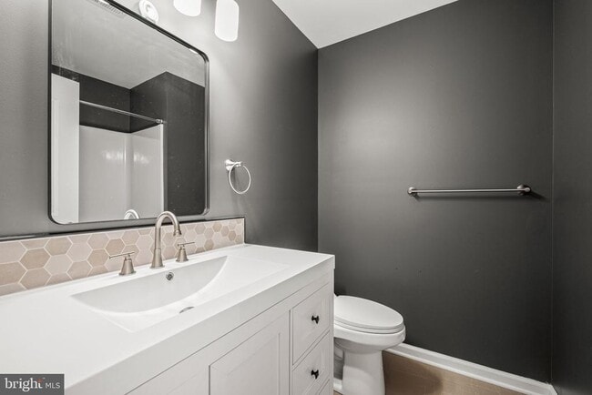 Building Photo - 222 South St