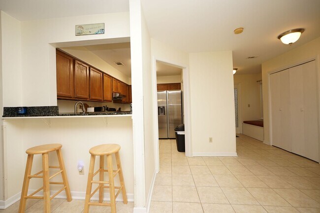 Building Photo - First Floor Condo in Bluewater Bay