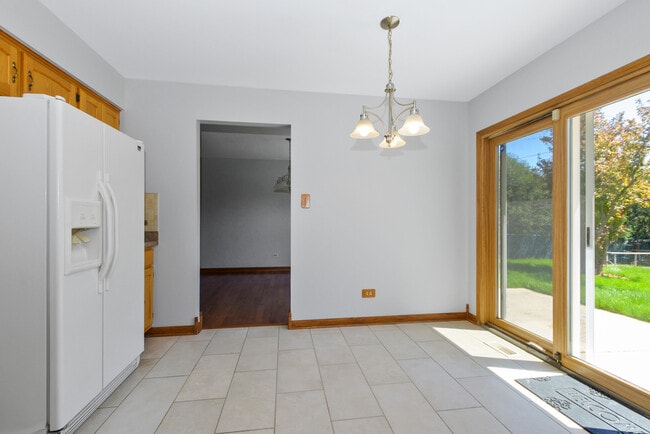 Building Photo - 7745 Woodstock Dr