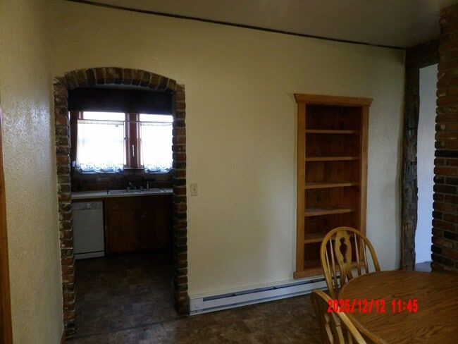 Building Photo - 2 Full Bedroom House with TWO BONUS rooms!