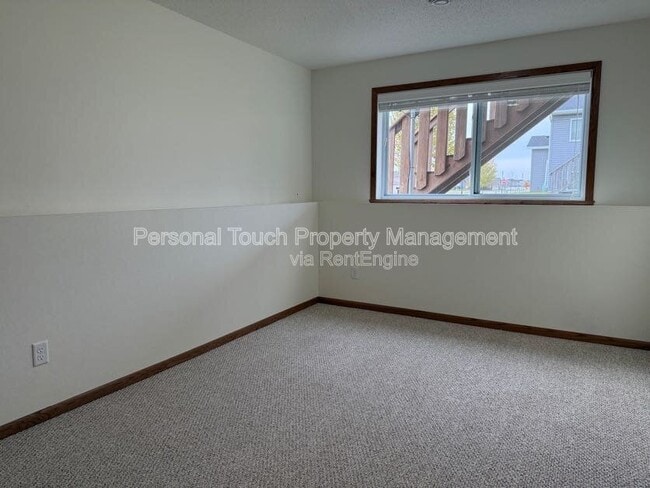 Building Photo - 2480 5th St W