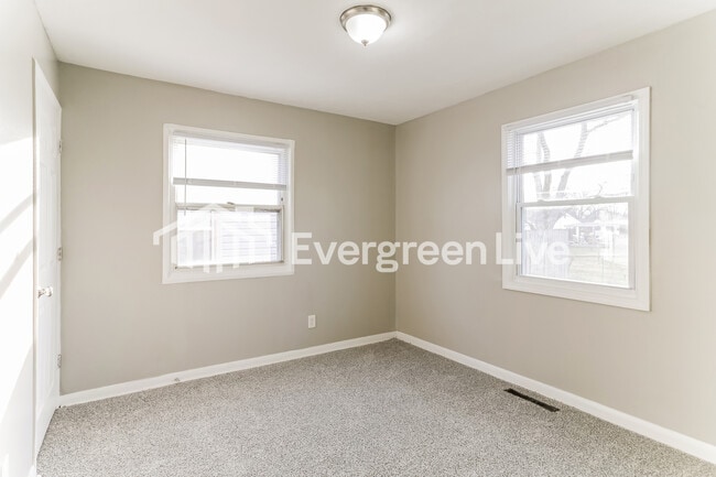 Building Photo - 1309 Woodnell Ave