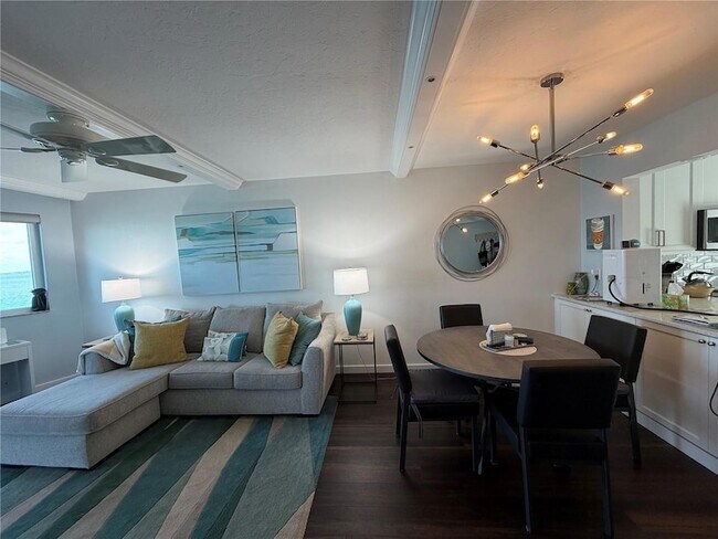 Building Photo - 775 John Ringling Blvd