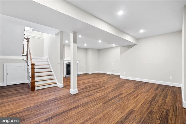 Building Photo - 902 Ramsey St