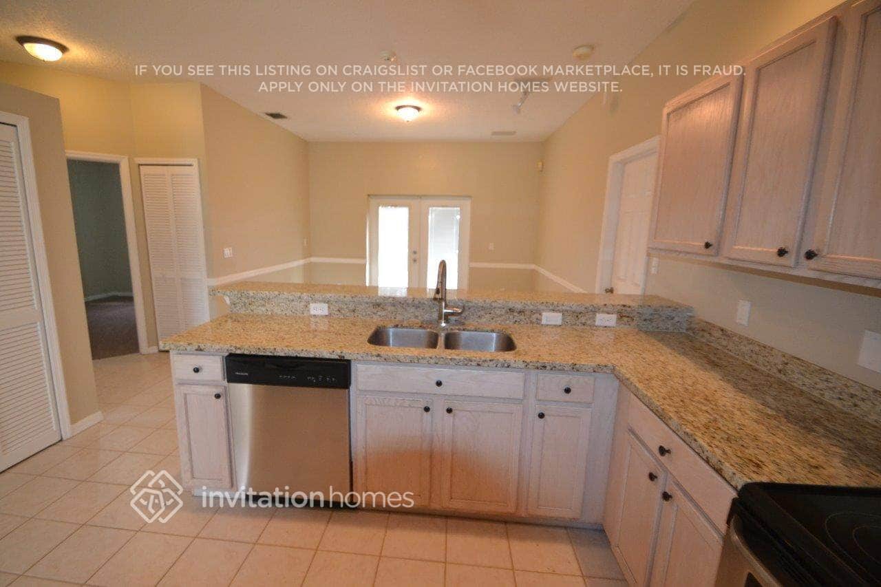 Building Photo - 4455 Sunset Cay Cir