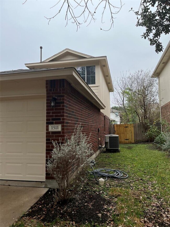 Building Photo - 1511 Plume Grass Pl