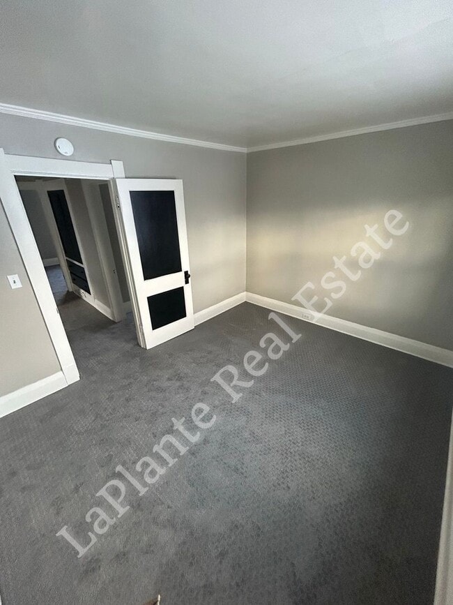 Building Photo - 1656 Macomber St