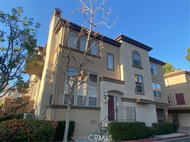 Building Photo - 66 Montana Del Lago Dr