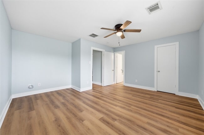 Building Photo - 1613 Palcio Real Dr