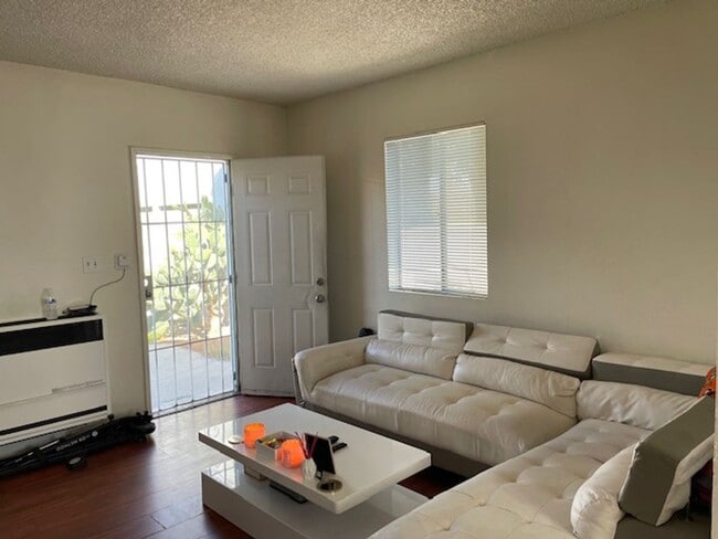 Building Photo - 792 Terminio Ave Long Beach CA 90804