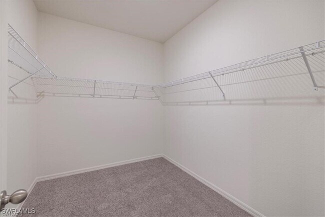 Building Photo - 4208 NE 15th Pl