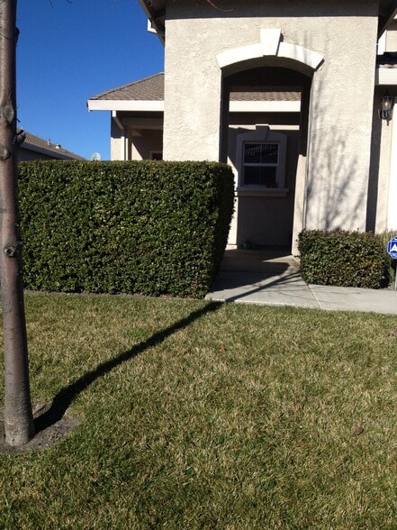 Entrance to house - 400 Rick Heinrich Cir