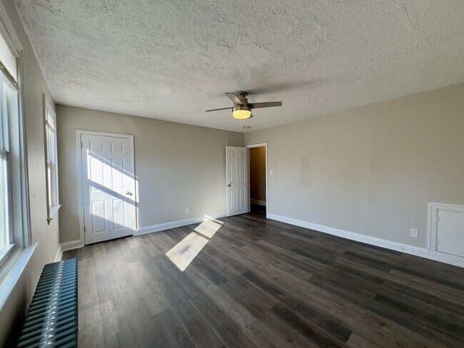 Building Photo - Charming 3Bed/2Bath Townhome in Dundalk, MD!