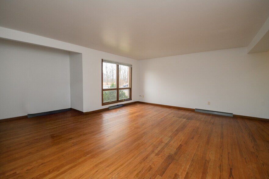 Building Photo - 2403 W 63rd Ave