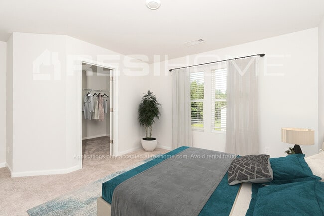 Building Photo - 443 Oakwood Dr NW