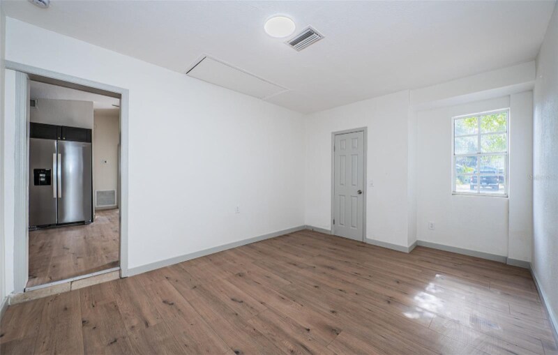 Building Photo - 6027 Illinois Ave