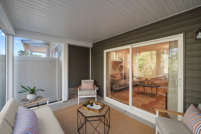 Building Photo - 6957 Leire Ln