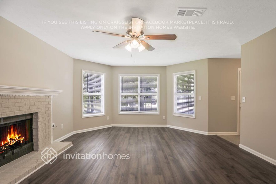 Building Photo - 885 Cremins Rd