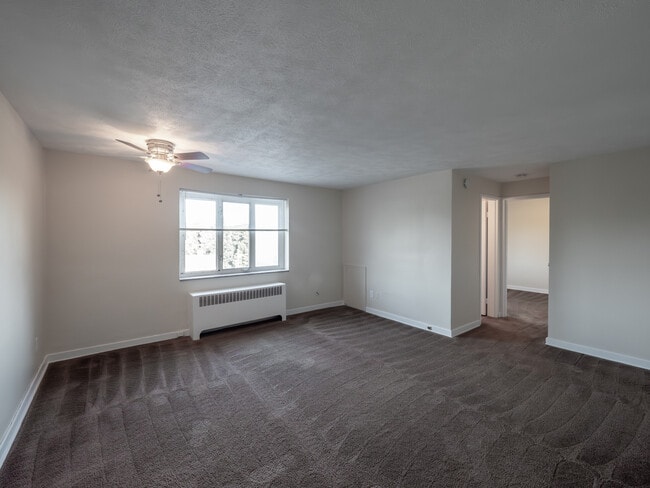 Apartment 51 - Perry Manor Apartments