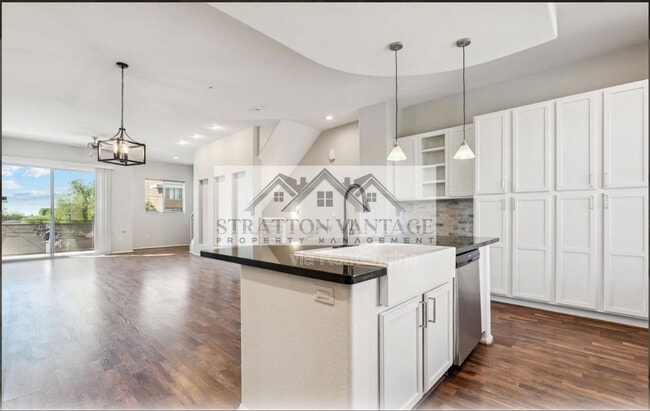 Building Photo - 6745 N 93RD Ave