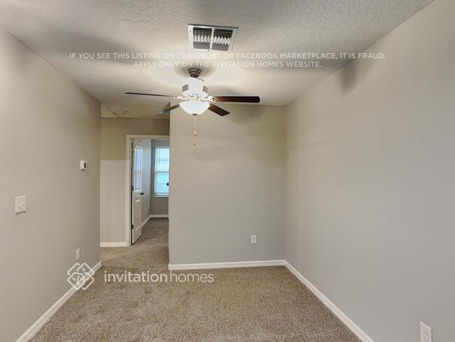 Building Photo - 7117 King Crk Dr