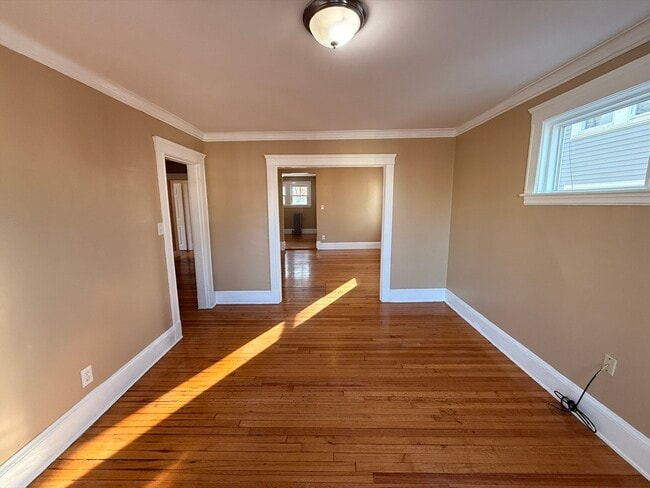 Building Photo - 25 Ronan St