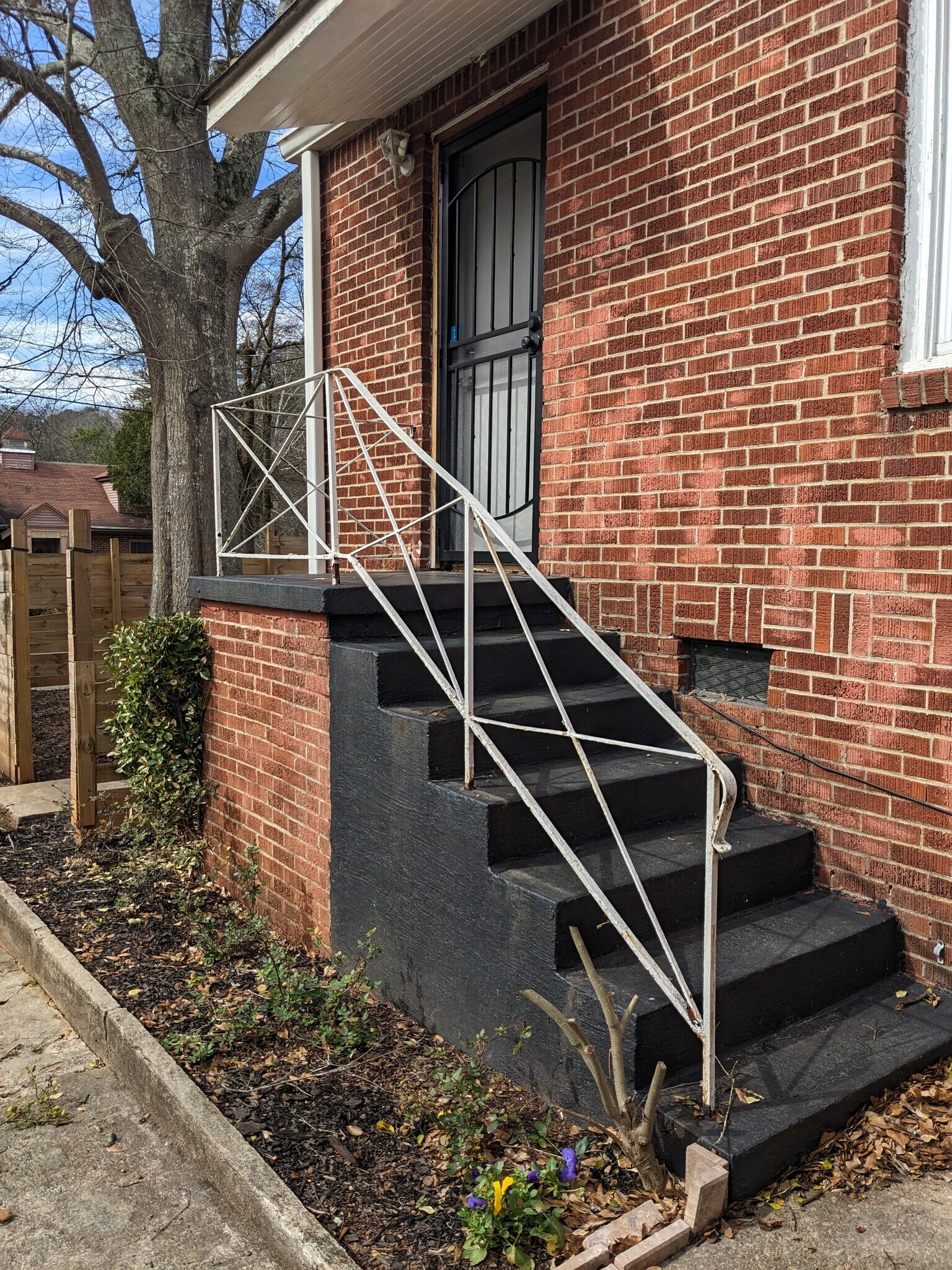 Building Photo - 389 E Rhinehill Rd SE