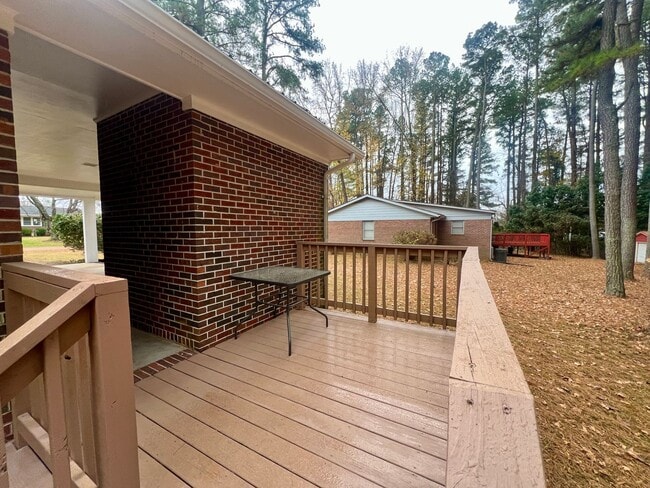 Building Photo - Lovely 3 Bedroom / 2 Bathroom Renovated Ranch Home for Rent