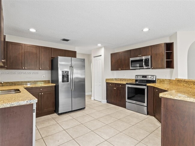 Building Photo - 5153 NW 113th Ave