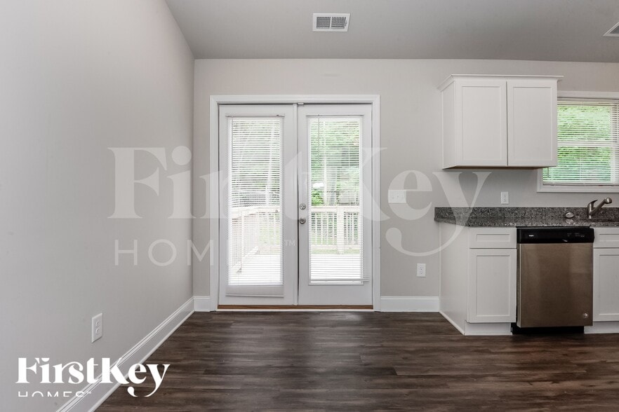 Building Photo - 6950 Crooked O Trail