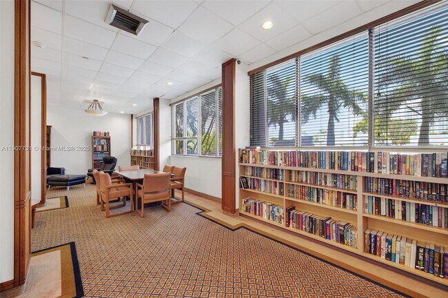 Building Photo - 2851 NE 183rd St