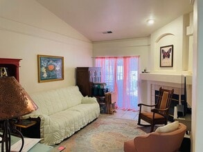 Building Photo - 710 Agave Ct