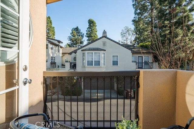 Building Photo - 17 Auvergne