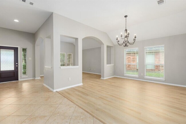 Building Photo - 13039 Golden Water Ct