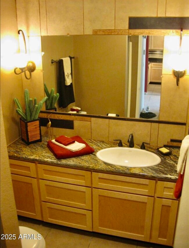 Building Photo - 2644 W Desert Cove Ave