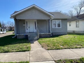 Building Photo - 2002 Arrow Ave