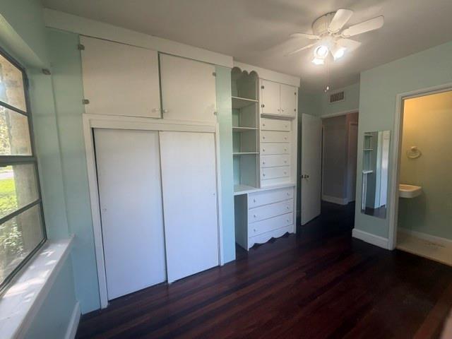 Building Photo - 2850 Exter Dr