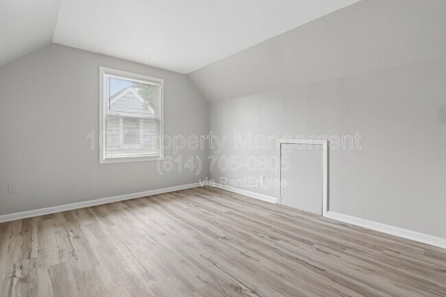 Building Photo - 782 Whitethorne Ave