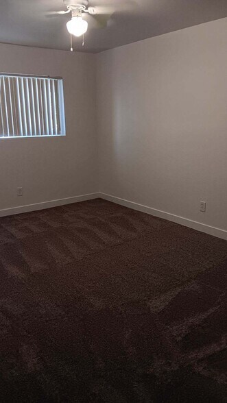 Bedroom 2 - 25 New York St