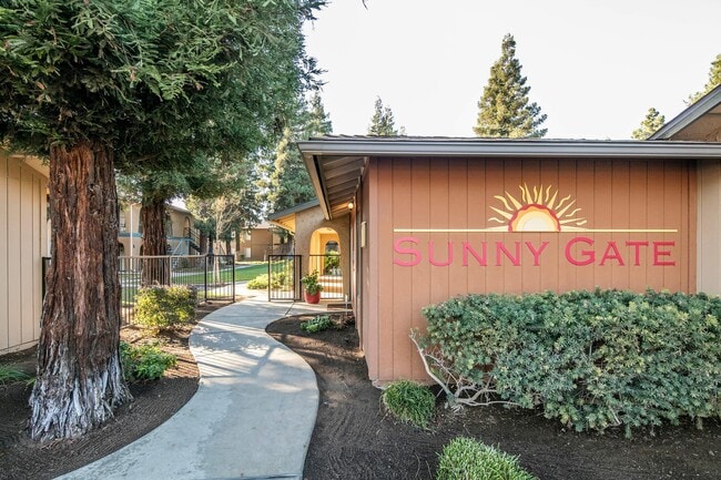 Building Photo - Sunny Gate Apartments
