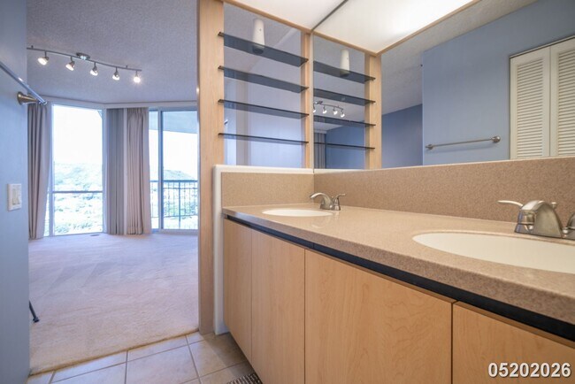 Building Photo - $4000 l 2 Bedrooms | 2 Bathrooms | STUNNING VIEWS/ RESORT STYLE LIVING