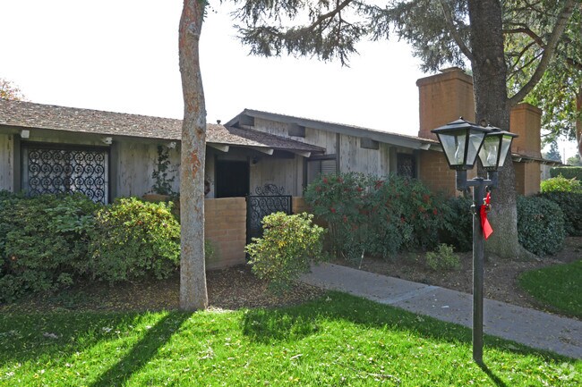 Building Photo - San Ramon