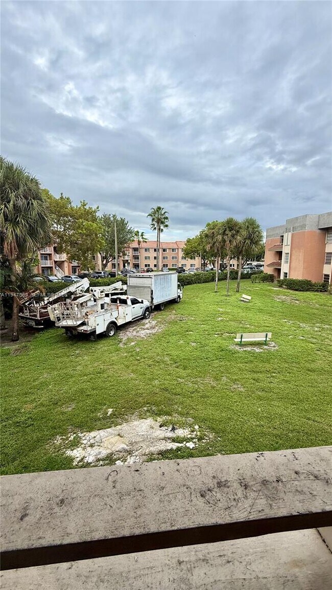 Building Photo - 17600 NW 68th Ave