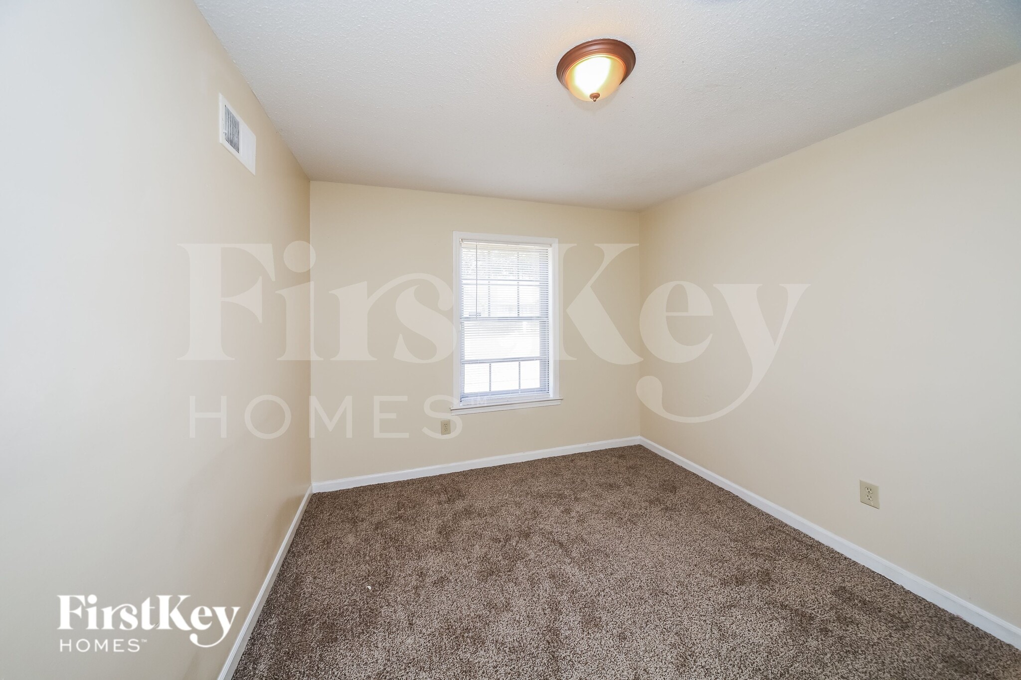 Building Photo - 1374 Greenland Rd