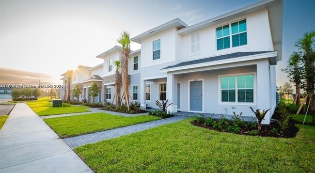 Primary Photo - 10241 SW Newberry Ave